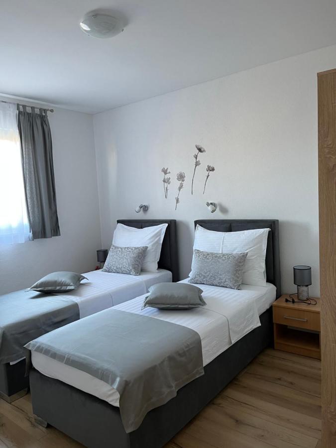 Apartments Magdalena Stobreč Buitenkant foto