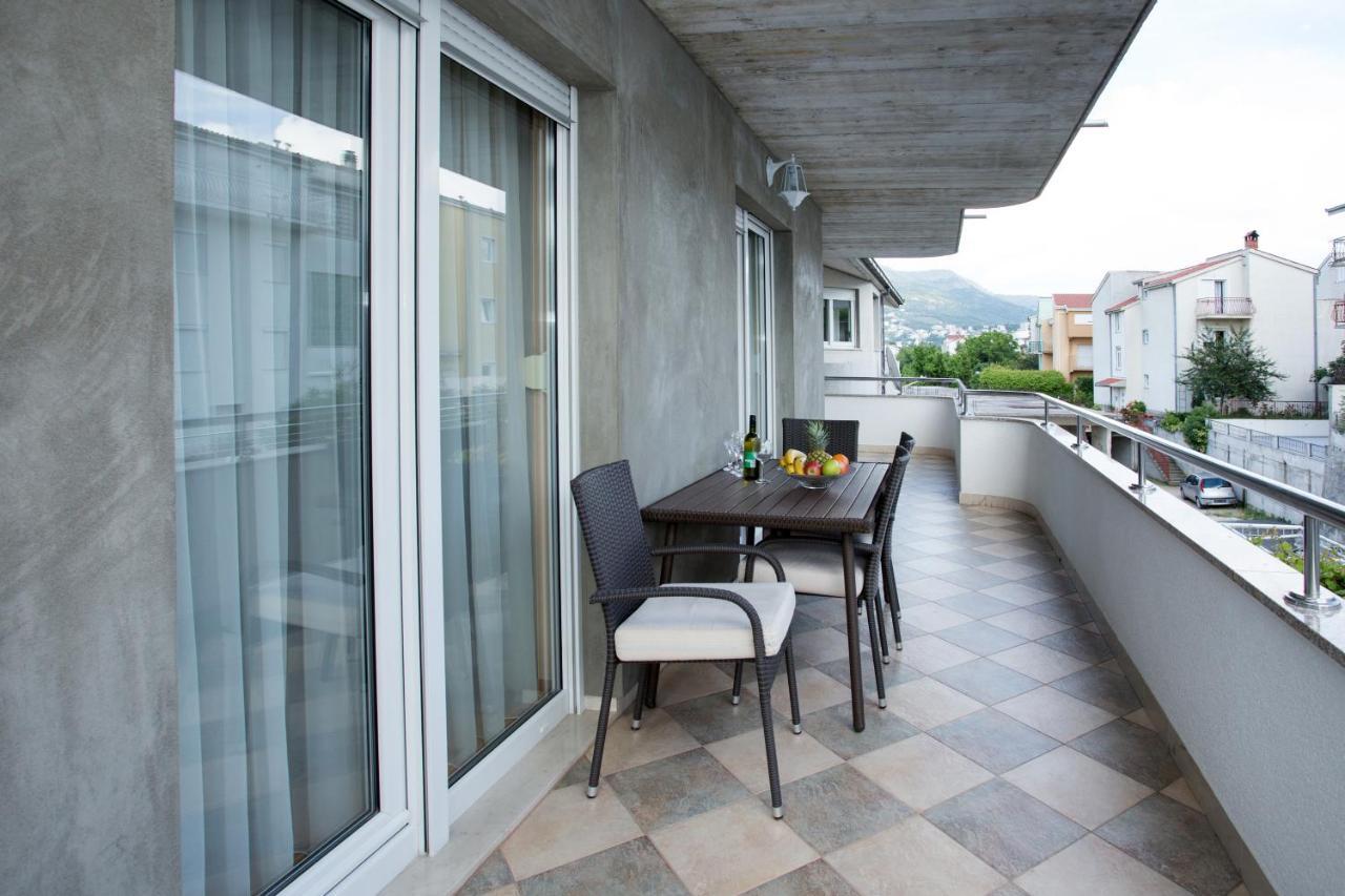 Apartments Magdalena Stobreč Buitenkant foto