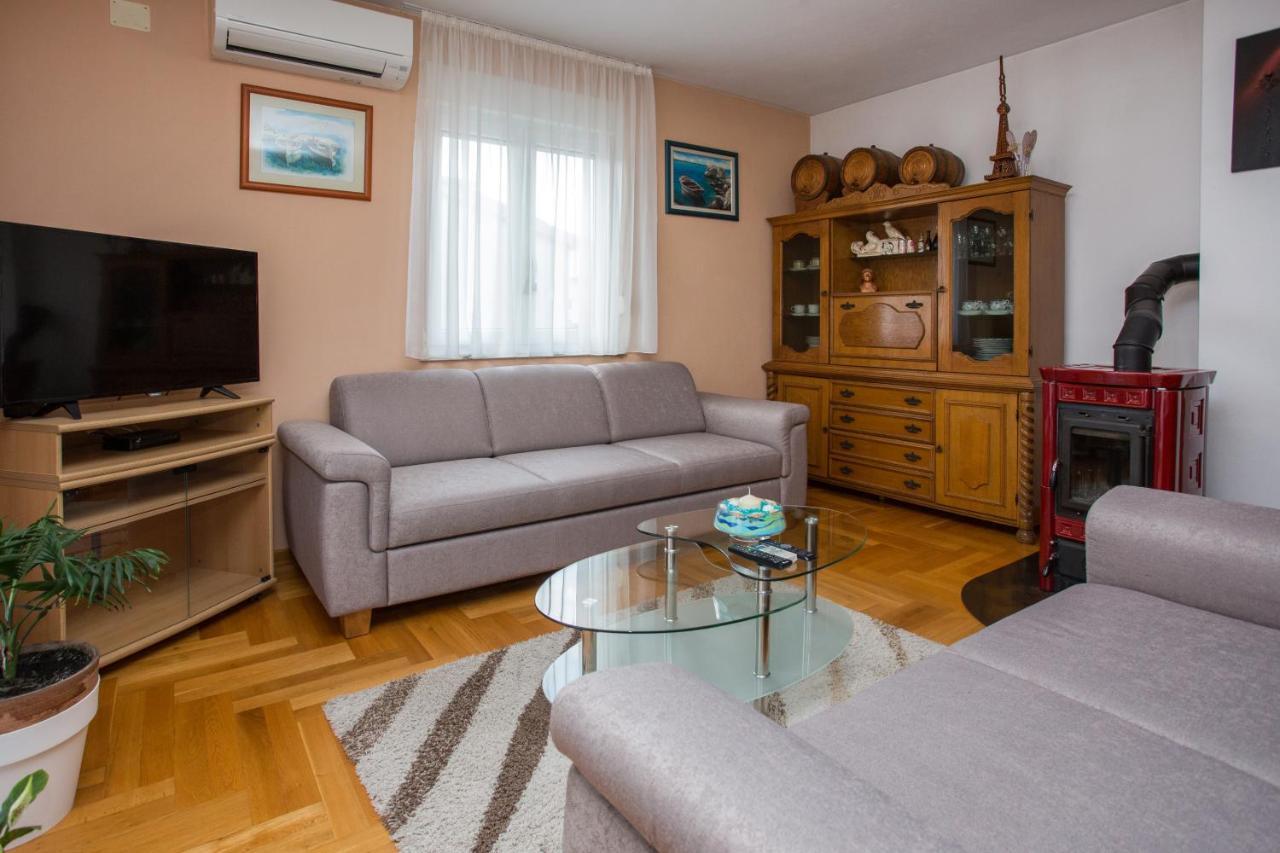 Apartments Magdalena Stobreč Buitenkant foto